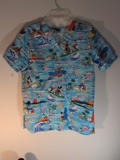 Wonderful World Of Disney Scrub Top Mickey Minnie Goofy Daffy Size S Womens