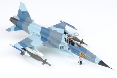 ホビーマスターF-5Eタイガー2パトルイユ・スイス1/72No.HA3312 F-5E Tiger II Swiss Air Force Patrouille Suisse, Switzerland