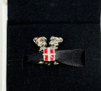 Pandora Disney ミッキー ミニー チャーム Disney Mickey and Minnie Holiday Present Pandora Charm | eBay