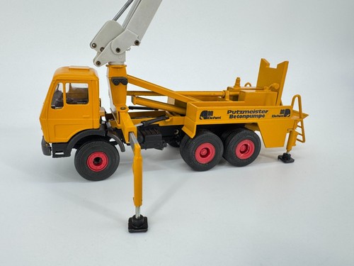 CONRAD 1/50 MERCEDES BENZ CAMION ELEFANTE PUTZMEISTER POMPA PER CALCESTRUZZO NUOVO - Foto 9 di 14