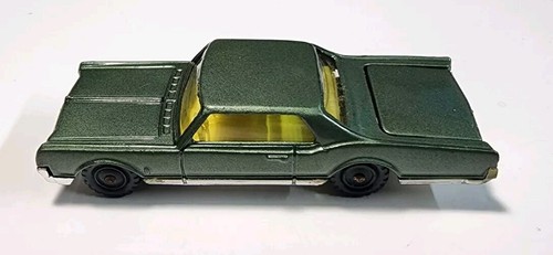Vintage Husky Green 1965 Oldsmobile Starfire Coupe 1/64 Diecast/Plastic Olds HTF - Picture 4 of 11