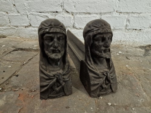 CHIMENEA Par de chimeneas de hierro cabeceros cabezas de chimenea árabes orientales orientales - Imagen 1 de 7