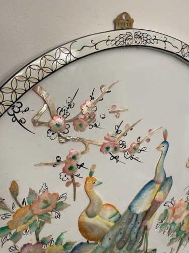 30” Mother of Pearl White Lacquer Asian Round Wooden Wall Art Peacock Floral - Picture 5 of 12