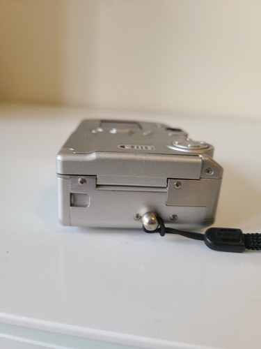 Canon Digital Camera PowerShot S10 2.1MP Silver Untested (NO Battery) - Picture 11 of 11