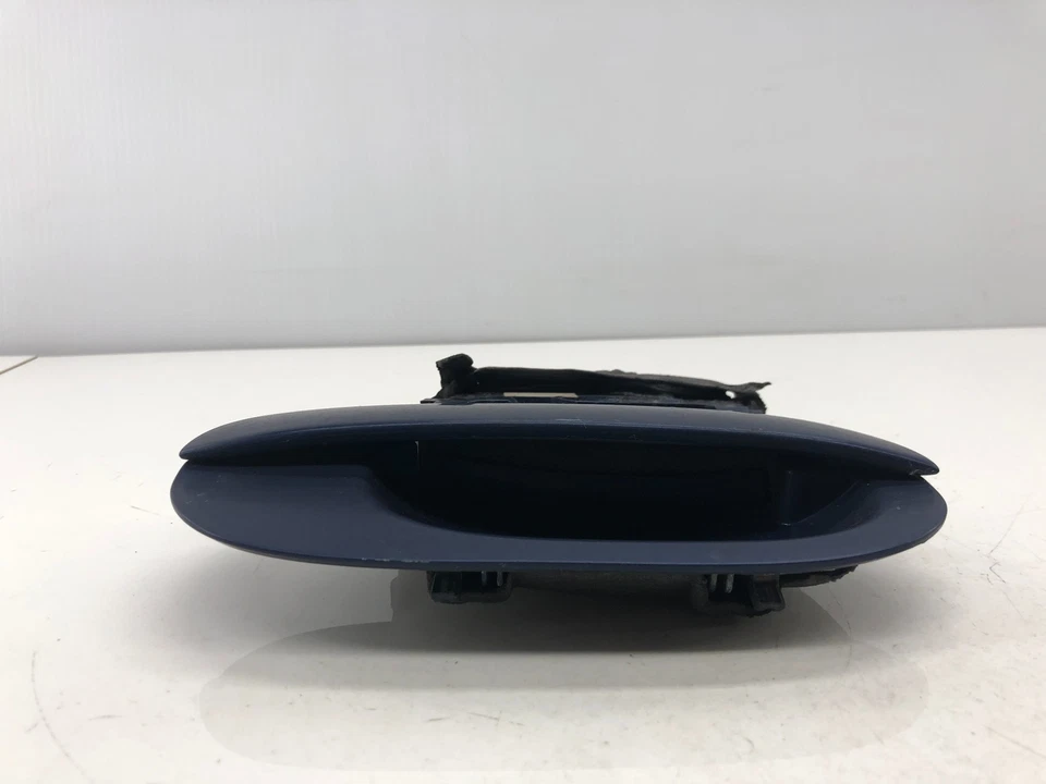 97-00 BMW 528I E39 PASAJERO DELANTERO LADO DERECHO EXTERIOR PUERTA MANIJA OEM Foto 2 de 4