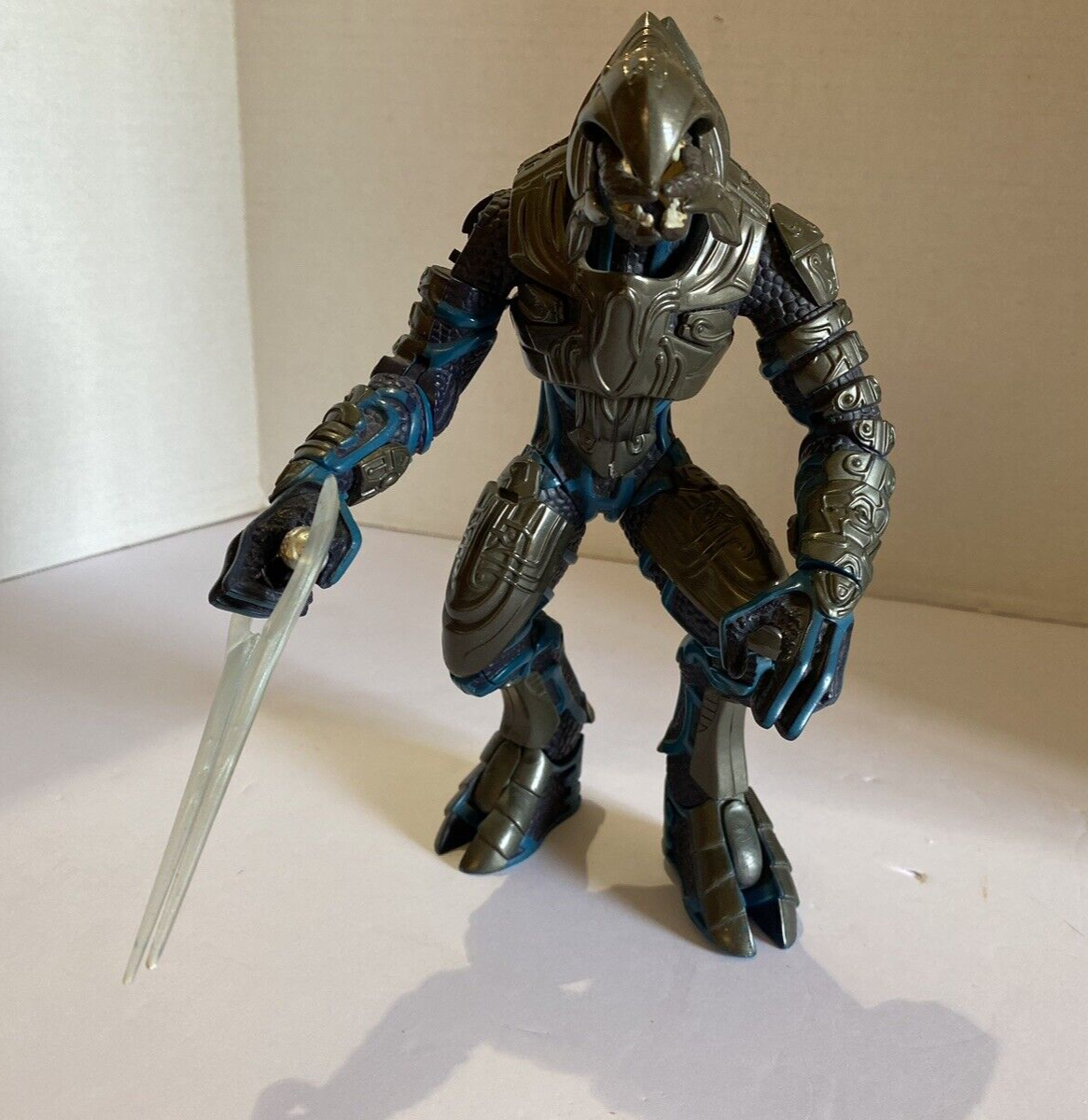 Picture 1 of 6
