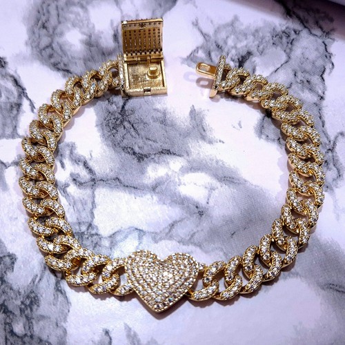 10mm Heart Charm Bracelet Curb Link Chain 8" Simulated Diamond 18K Gold Layered - Picture 12 of 12