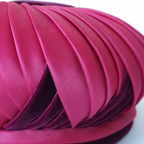 VINTAGE TRIKKI BY EDNA WALLACE SATIN VELOUR HAT MADE IN ENGLAND - Picture 11 of 12