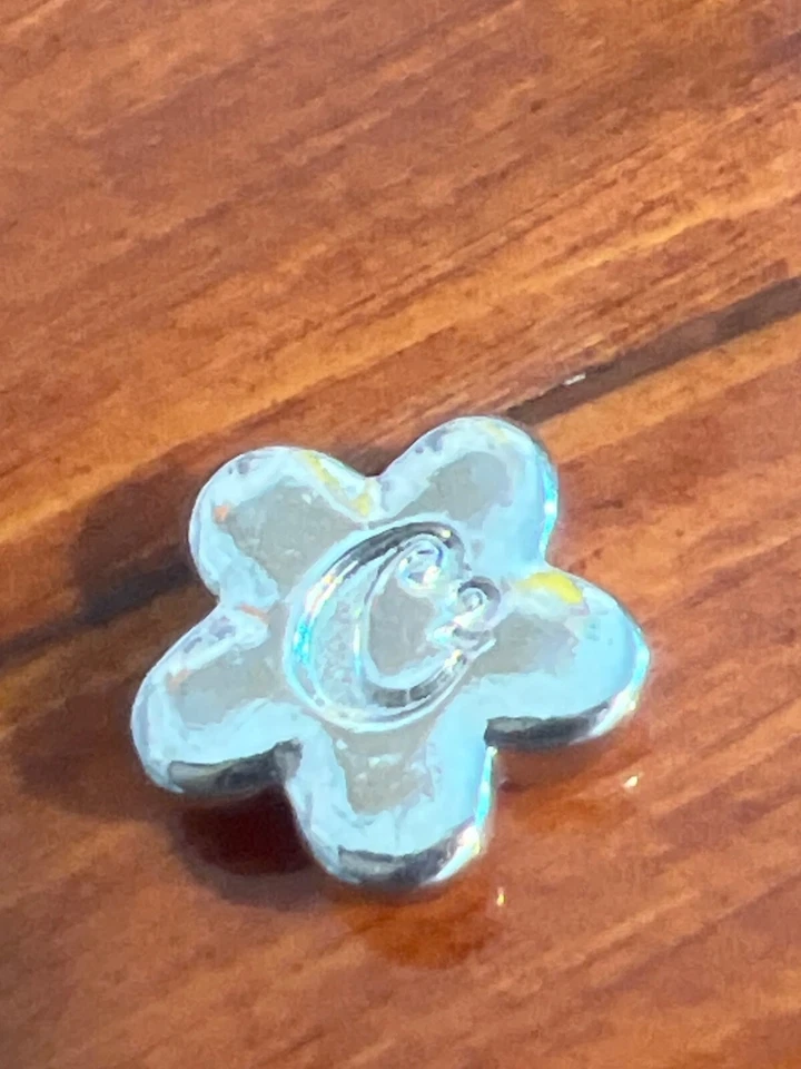 Berloque origami coruja tom prata flor rosa esmalte medalhão floral verão primavera - Imagem 2 de 2