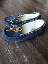 Minnetonka Moccasin Slipper, Women's Size 7 M, Blue Leather