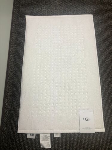 UGG GEORGIA ORGANIC BATH MAT (20inx32in) 100% COTTON-OEKO-TEX Color: WHITE - Picture 1 of 9