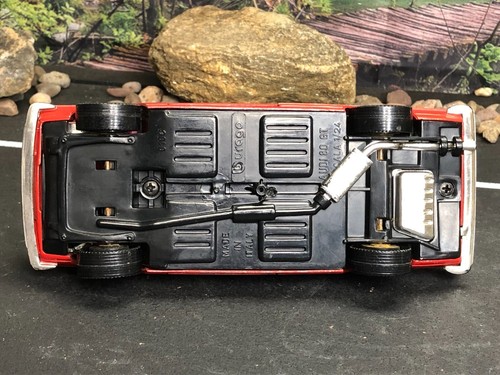 Imperfect 1:24 Diecast Car Bburago Italy RED AUDI 80 GT #0106 No Box AS-IS - Picture 20 of 22