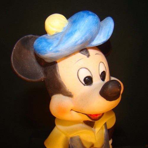 MICKEY MOUSE GOLFER WEARING KNICKERS CERAMIC FIGURE SOLD AT DISNEYLAND 1980’s! - Picture 8 of 10