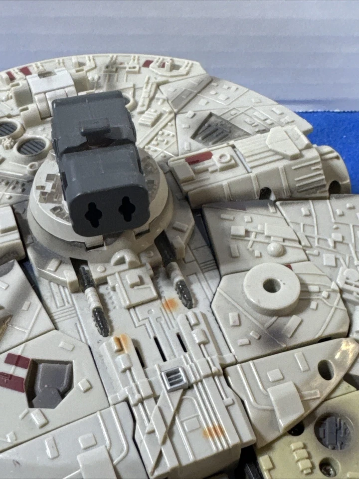 2006 Transformers Star Wars Millennium Falcon Works w Figures No Missiles Dish - Image 3 of 4