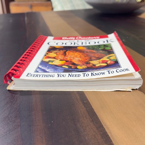 Betty Crocker's New Cookbook : Everything You Need to Know to Cook Spiral Bound - Picture 5 of 15