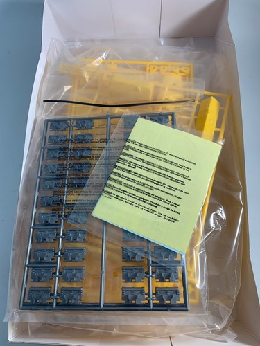 AMT KIT MODELLINO BULLDOZER DA COSTRUZIONE SCALA 1/25 - Foto 3 di 7