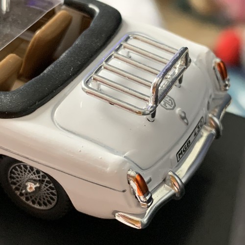 Raro Cararama paquete de 2 1/43. MGB convertible y BMW Serie 3 convertible. M/B. - Imagen 9 de 24