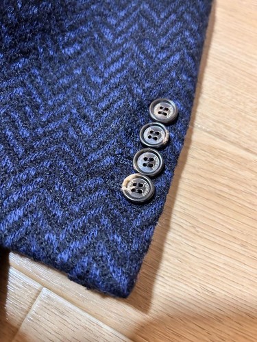 Nearly unused Eleventy Wool Tweed Herringbone Jacket 46 - Picture 4 of 11