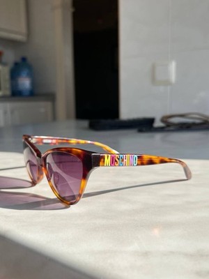 Vintage Moschino Tortoise Cat Eye Rainbow Logo Frame Sunglasses
