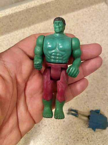 Vintage MEGO Pocket Heroes Marvel DC Action Figures Hulk Batman + Corgi Penguin - Picture 8 of 17