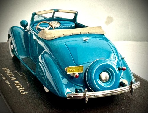 Brooklin BML 16 - 1936 Terraplane Custom Six Convertible Coupe - Hudson Blue - Picture 8 of 20