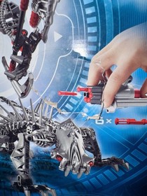 Lego Bionicle 8924 Maxilos & Spinax Never Opened, Slightly Damaged Box