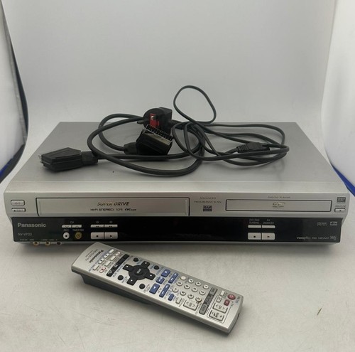 Panasonic NV-VP3 VHS DVD Recorder + Fernbedienung