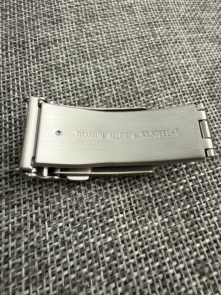NEW GENUINE SEIKO TITANIUM MARINEMASTER SBDX001 MM300 PROSPEX