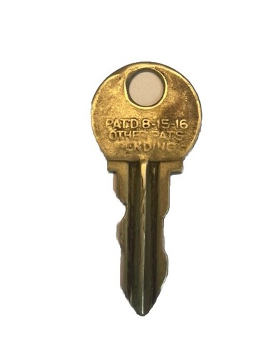 DB 94 Clum Key - Picture 2 of 4