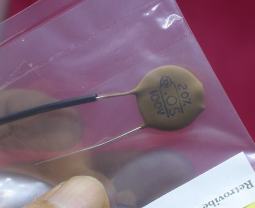 Montreux Gui1tars 1968 - 69 Dime Ceramic Disc Capacitor .05uF 100V For Strat F69 - Picture 4 of 5