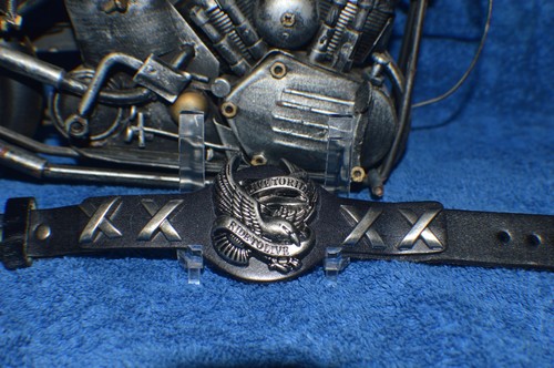 Bracciali biker pelle live to ride fibbia avvolgente regolabile punk rock hiphop - Foto 3 di 10