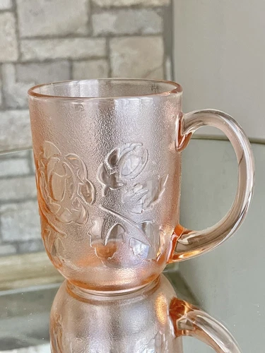 Arcoroc Rosaline Rosa Pink Glass Coffee Mug Rose embossed Depression Glass