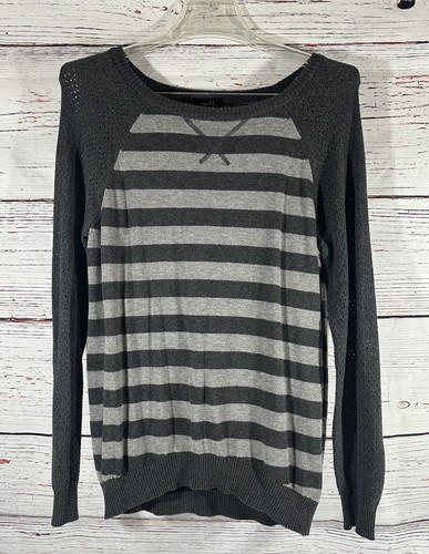 Rue 21 Striped Sweater Light Dark Gray Size XL Sleeves Show Skin Cute - Picture 1 of 11