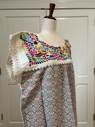 Paloma Embroidered Tunic/Dress, Hand Loom Fabric. - Picture 7 of 8