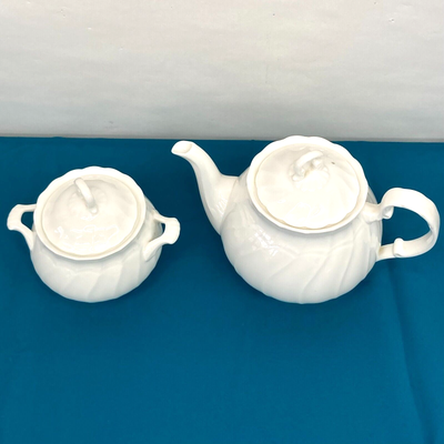 Noritake Bone China Tea Pot & Sugar Pot Pre-Owned Well Preserved 