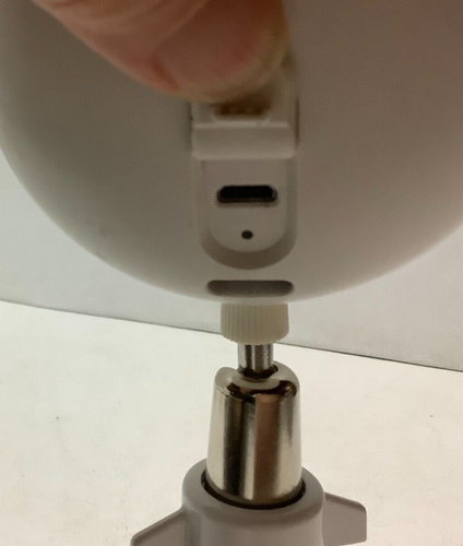 Logitech Security Camera w/ Battery V-U0045 NO CORDS UNTESTED AS-IS - Imagen 7 de 7