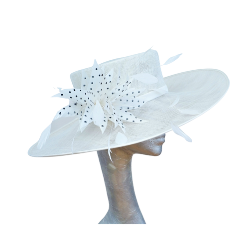 Joanie - Ivory feature hat with Ivory/ Black dot feather trim ASCOT WEDDING - Picture 8 of 8