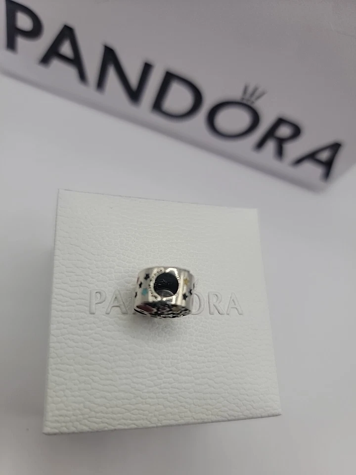 Berloque autêntico Pandora parques da Disney 2022 Castelo da Cinderela Meu Lugar Feliz B40 - Imagem 3 de 4