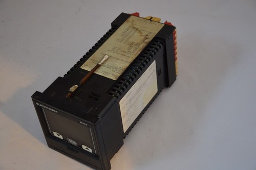 CONTROLADOR TÉRMICO 818S EUROTHERM 818 S - Imagen 1 de 4