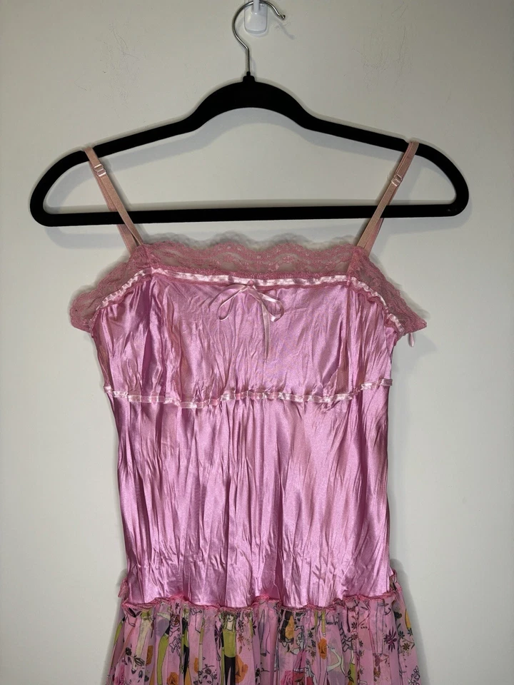 Mini Vestido Ilustrado Vintage Y2K LM Lulu Rosa Coqueta Cinta Encaje 0/XS Foto 3 de 4