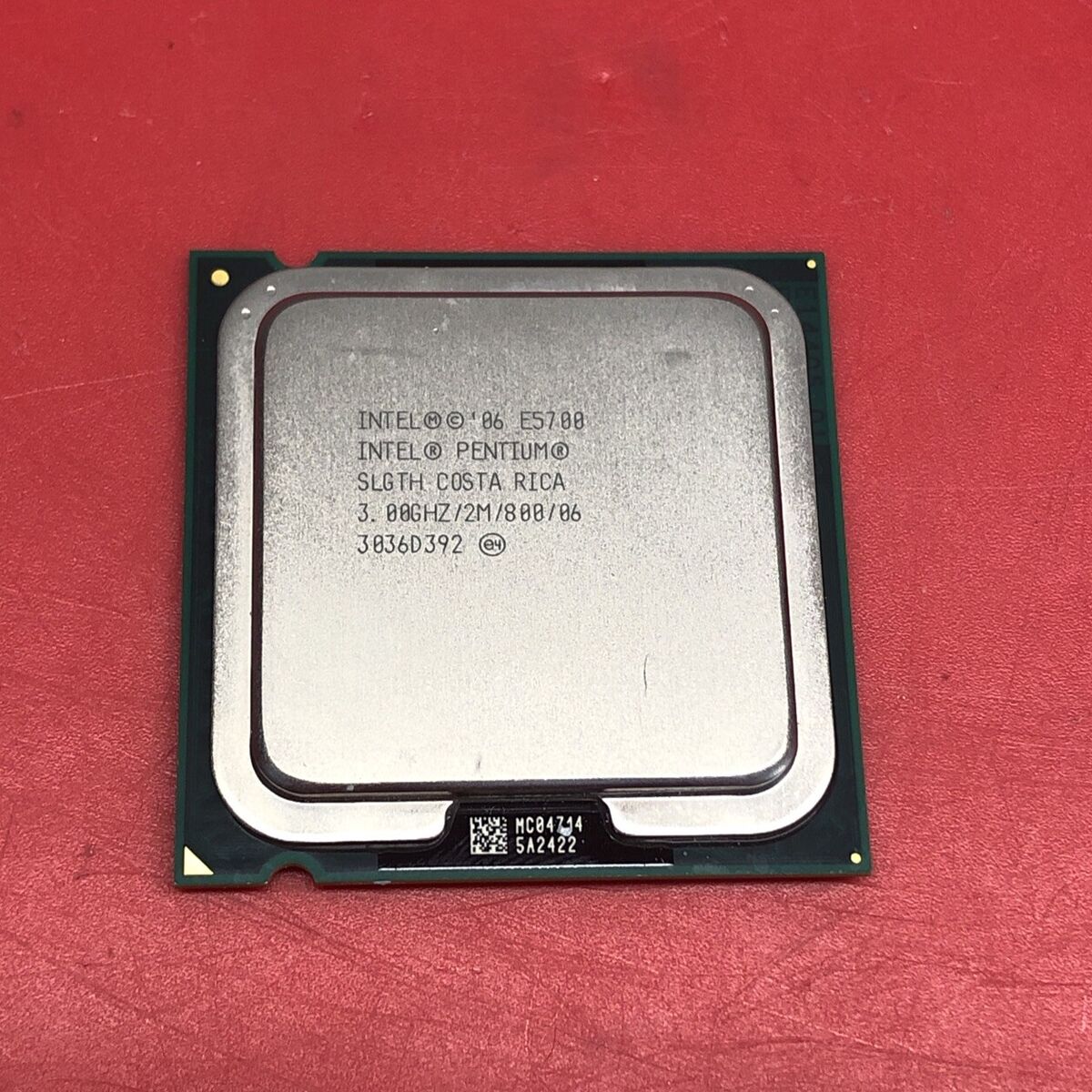 INTEL Pentium Dual Core E5700 Processor @ 3.00GHz 2MB 800MHz