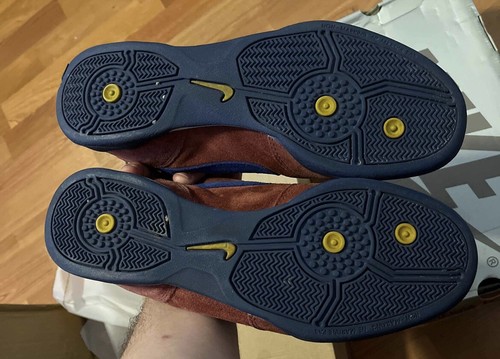 Size 11 - Nike Air Zoom FC Burgundy Blue 8.5/10 Cond Og All slice in right heel - Picture 5 of 10