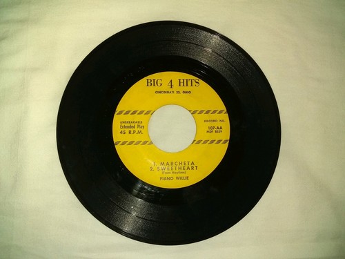 45 RPM Record Piano Willie "Chicago" "Marcheta" "Ukelele Baby" "Sweetheart" #107 - Imagen 1 de 4