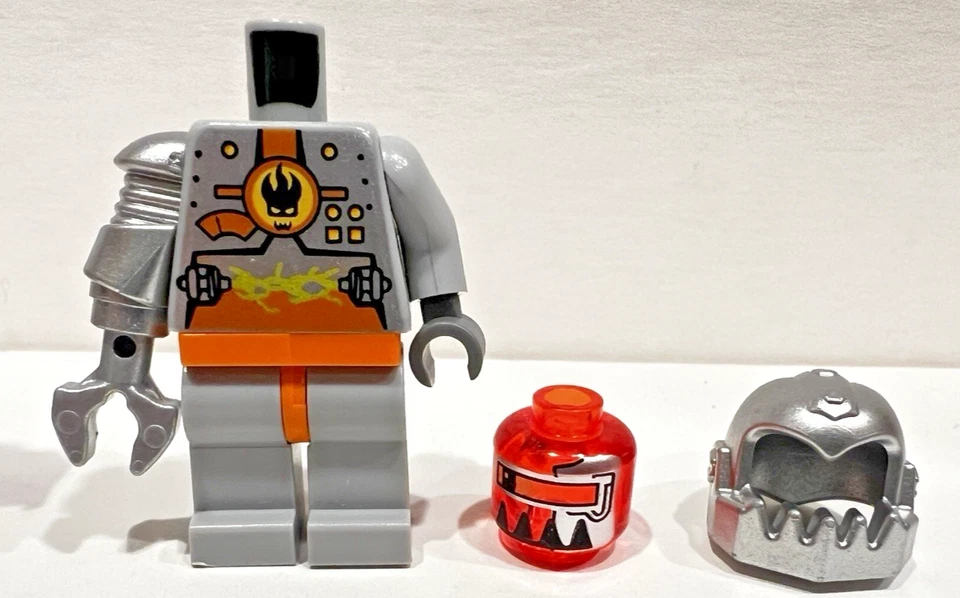 LEGO Agents Magma Commander Minifigure - agt027- agt028- Set 8971 Aerial Defense - Image 4 of 4