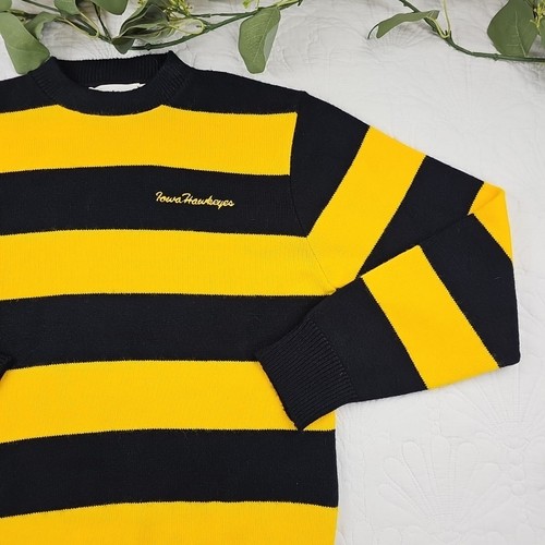 Suéter De Colección Iowa Hawkeyes Amarillo y Negro Tejido Pullover A Rayas Escritura Talla M - Imagen 3 de 9