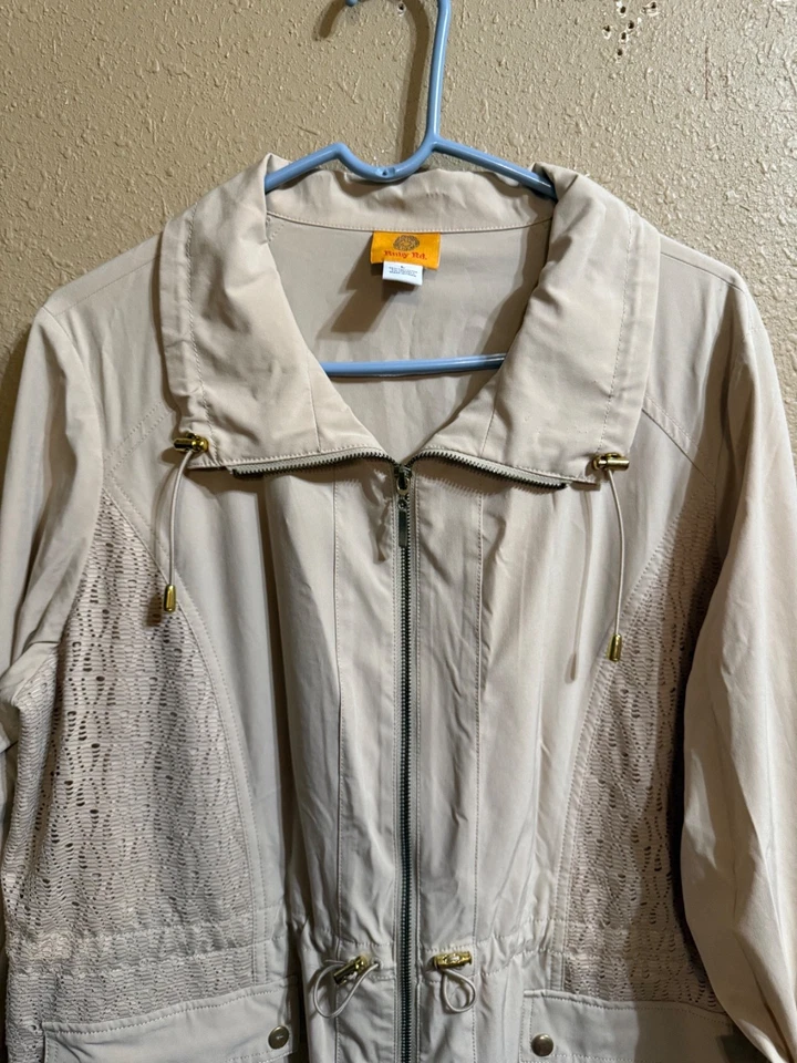 RUBY RD ZIP FRONT WINDBREAKER SZ LARGE BEIGE STRETCH LONG ROLL TAB SLEEVES - Image 2 of 4