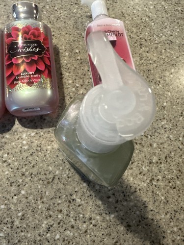 LOT Bath And Body Works Soap Bubble Bath Thousand Wishes Japanese Cherry Blossom - Imagen 2 de 3