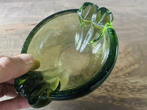 Vintage MCM Atomic Orb Ashtray Textured Glass Avocado Green Ashtray Bowl - Picture 6 of 6