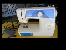 Brother LS-2125i Electric Lightweight Portable Sewing Machine Tested/ foot pedal