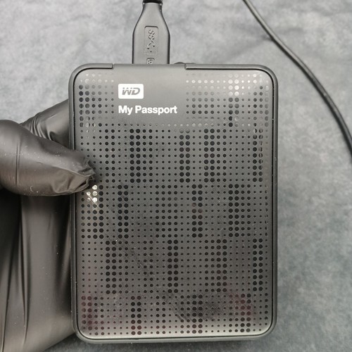 WD My Passport 2TB External Hard Drive WDBY8L0020BBK-01 - Picture 2 of 6
